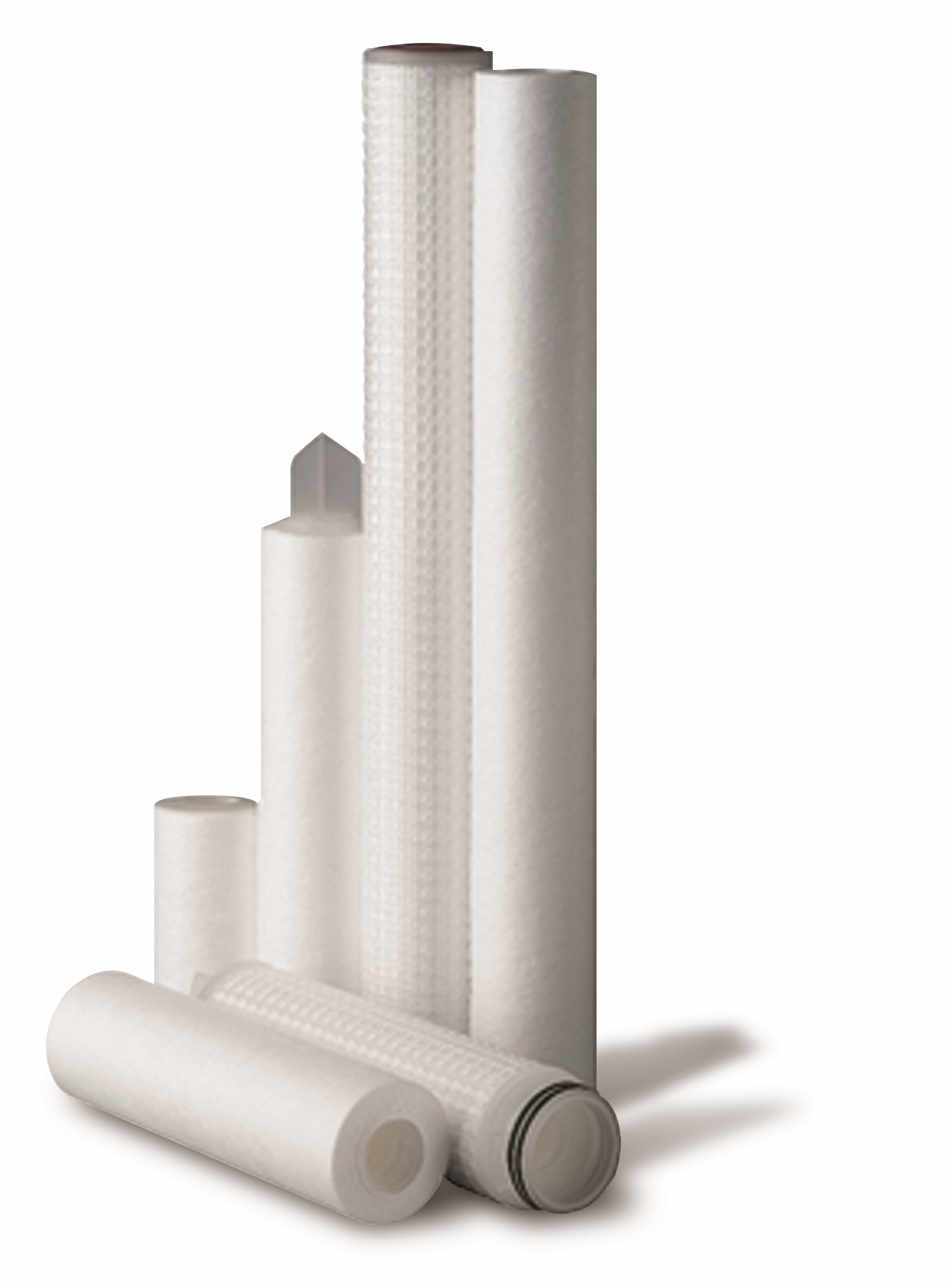 六个熔喷过滤筒的组图，四个垂直放置，两个水平放置